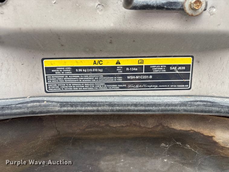 image for item EE4115 2006 Ford Taurus 