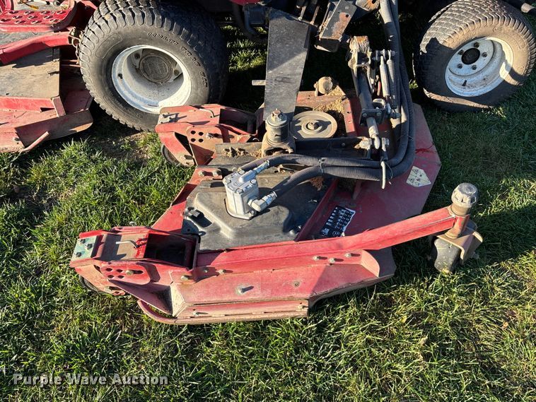 image for item EE4159 Toro 4000D GroundsMaster  lawn mower