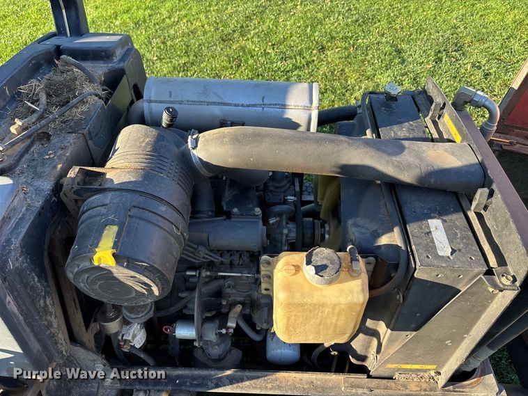 image for item EE4159 Toro 4000D GroundsMaster  lawn mower