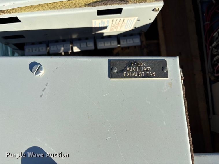 image for item EE4164 (10) electrical boxes