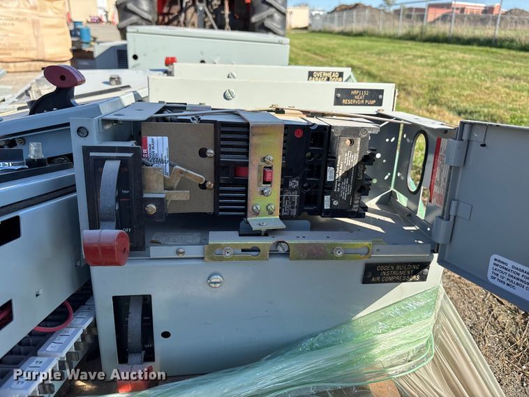 image for item EE4164 (10) electrical boxes