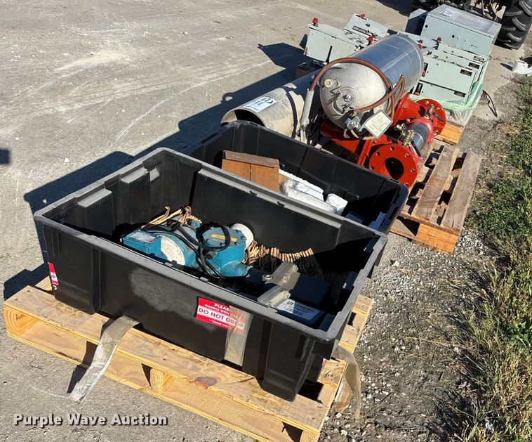 image for item EE4165 Tools