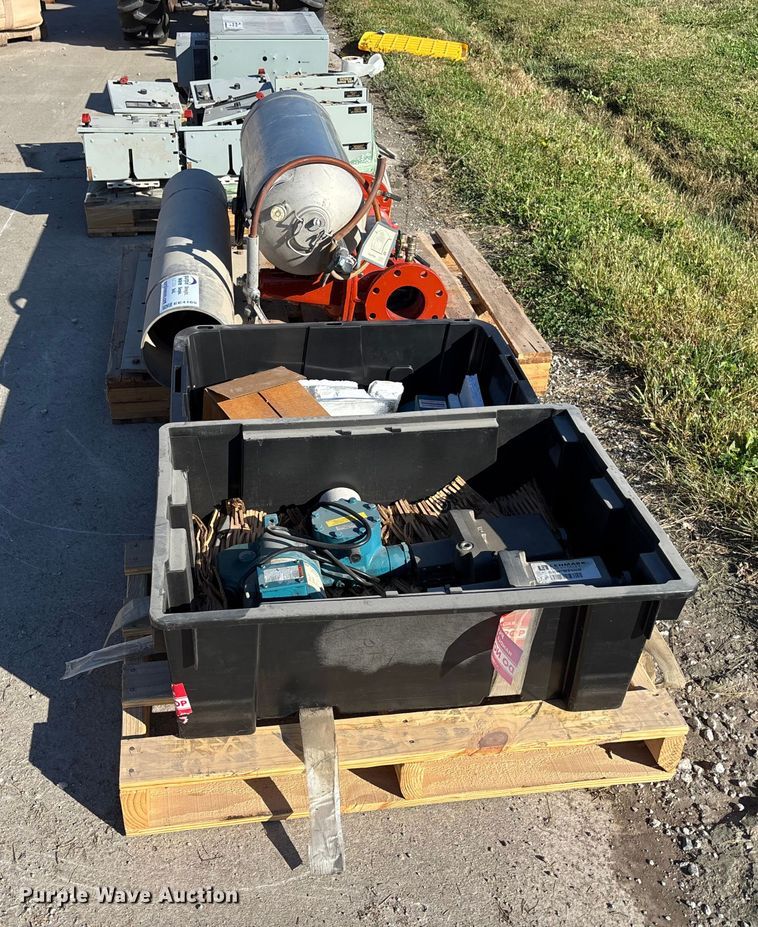 image for item EE4165 Tools