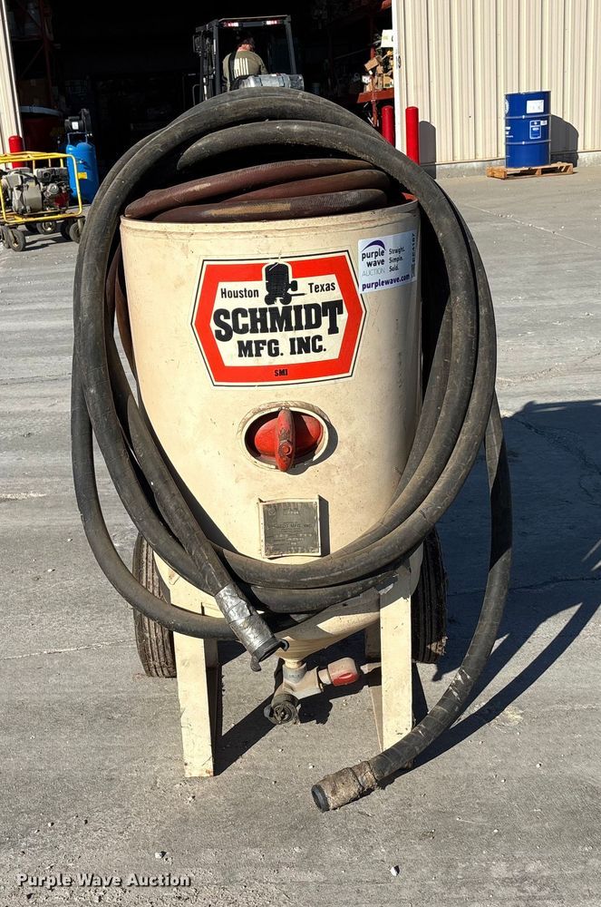 image for item EE4167 1988 Schmidt MFG Inc. sand blaster