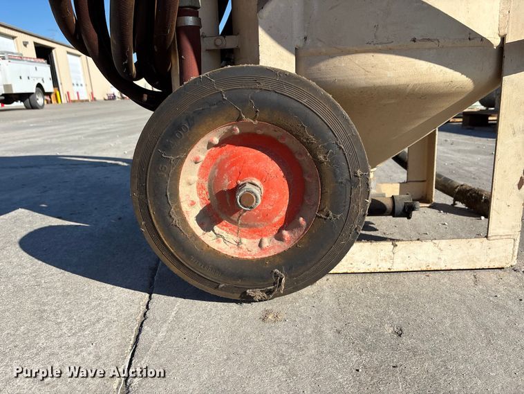 image for item EE4167 1988 Schmidt MFG Inc. sand blaster