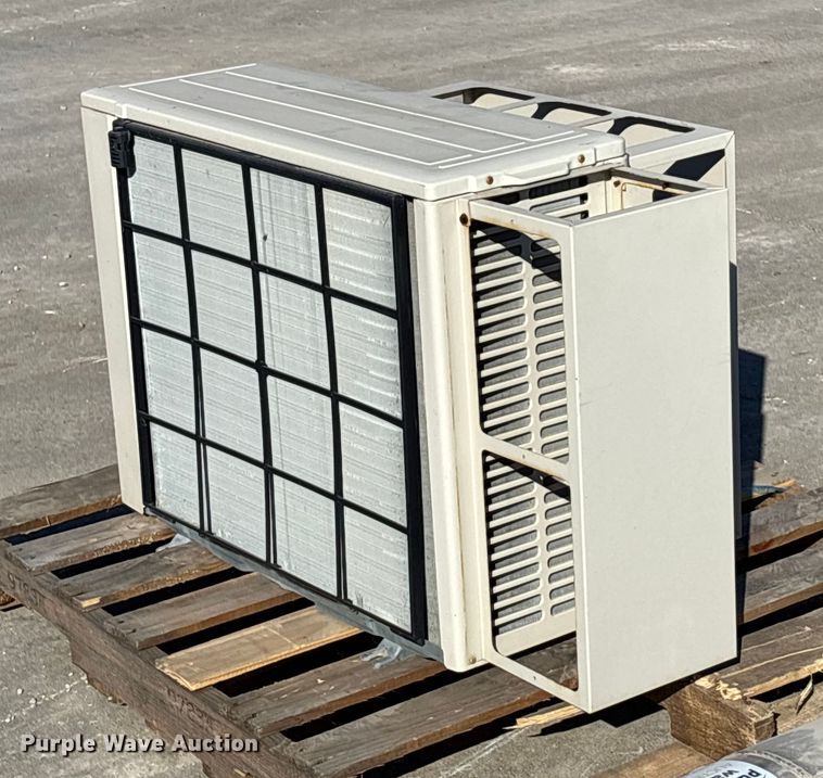 image for item EE4168 Mitsubishi electric PUY–A18NKA7 AC unit