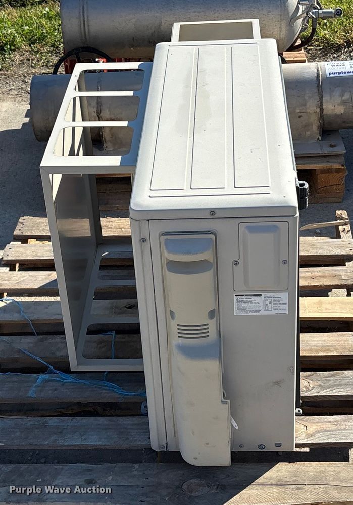 image for item EE4168 Mitsubishi electric PUY–A18NKA7 AC unit