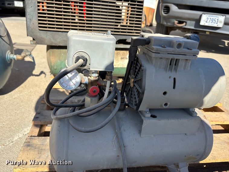 image for item EE4169 Tools