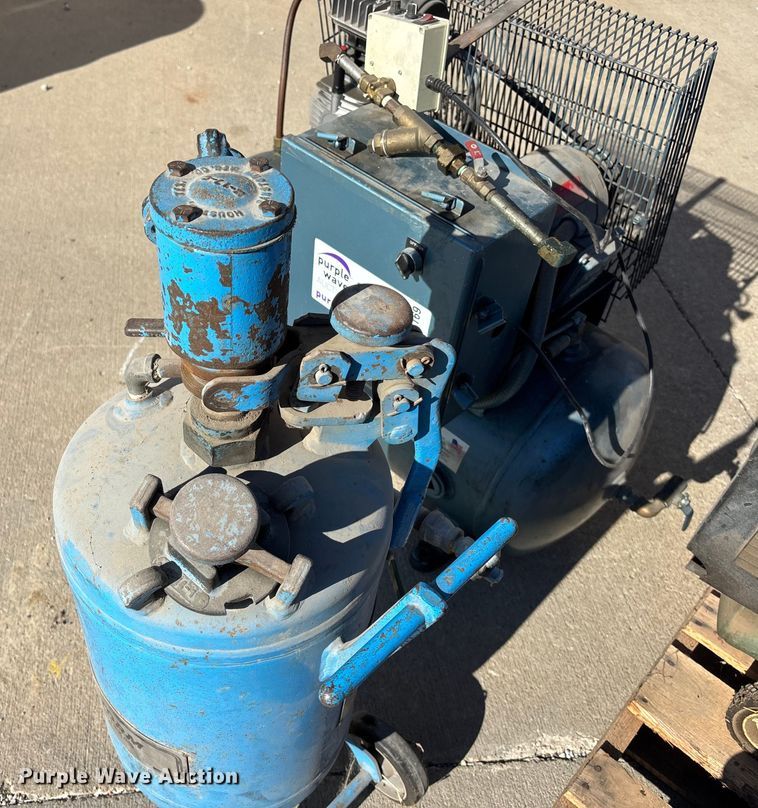 image for item EE4169 Tools