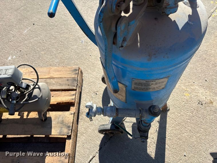 image for item EE4169 Tools