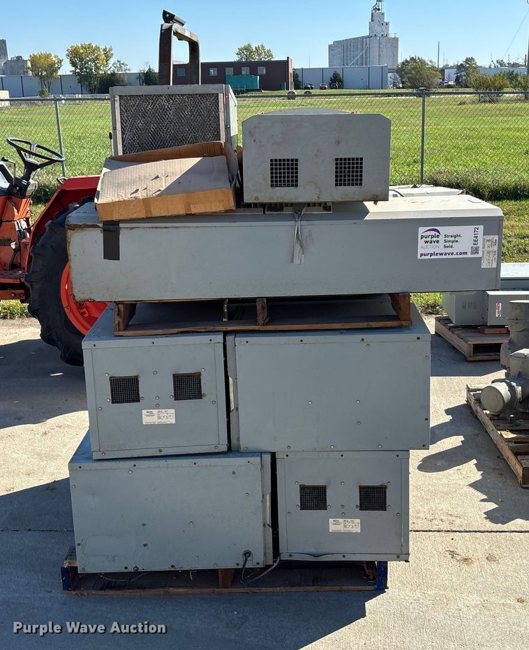 image for item EE4172 (15) air conditioning units