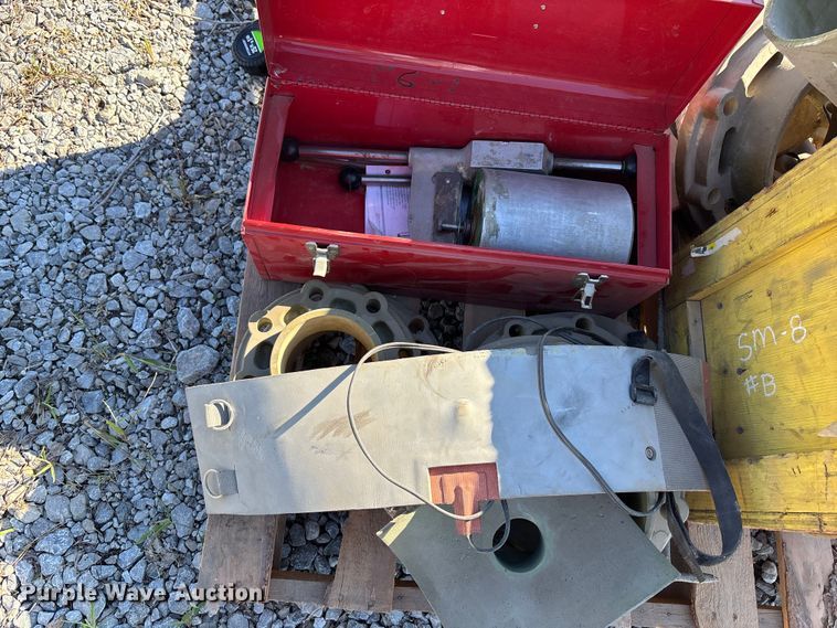 image for item EE4176 Building materials