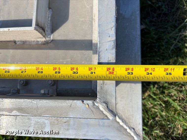 image for item EE4182 Building materials