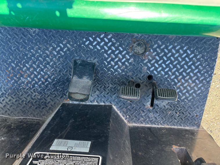 image for item EE4189 1996 Cushman 3W Turf UTV utility vehicle