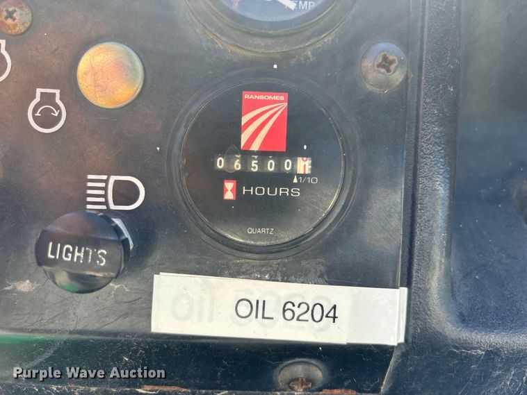 image for item EE4189 1996 Cushman 3W Turf UTV utility vehicle