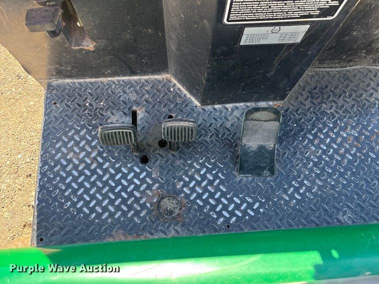 image for item EE4189 1996 Cushman 3W Turf UTV utility vehicle