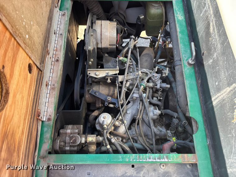 image for item EE4189 1996 Cushman 3W Turf UTV utility vehicle