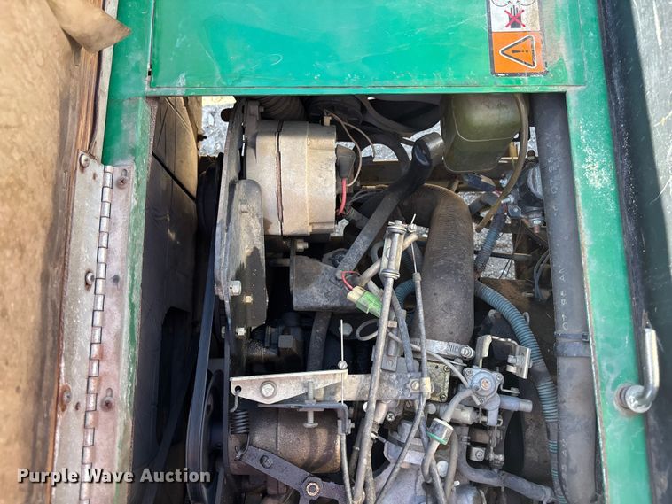 image for item EE4189 1996 Cushman 3W Turf UTV utility vehicle