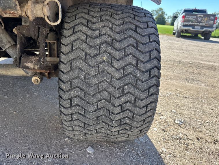 image for item EE4189 1996 Cushman 3W Turf UTV utility vehicle