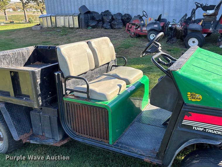 image for item EE4191 2001 Cushman Turf Truckster utility vehicle