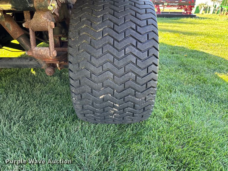 image for item EE4191 2001 Cushman Turf Truckster utility vehicle