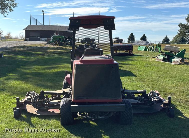 image for item EE4192 Toro GroundsMaster 4000D lawn mower