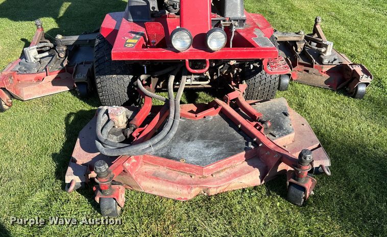 image for item EE4192 Toro GroundsMaster 4000D lawn mower