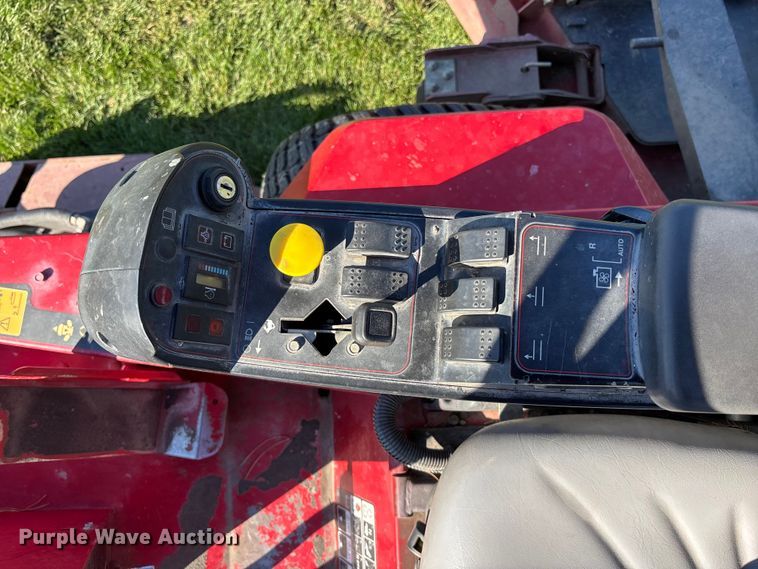 image for item EE4192 Toro GroundsMaster 4000D lawn mower