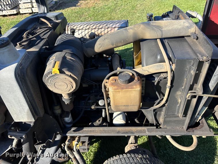 image for item EE4192 Toro GroundsMaster 4000D lawn mower