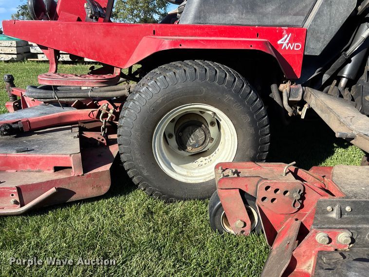 image for item EE4192 Toro GroundsMaster 4000D lawn mower