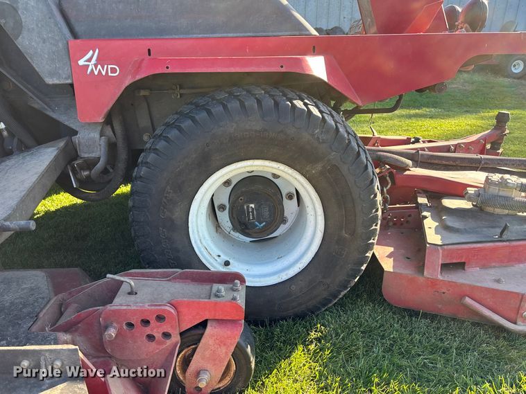 image for item EE4192 Toro GroundsMaster 4000D lawn mower