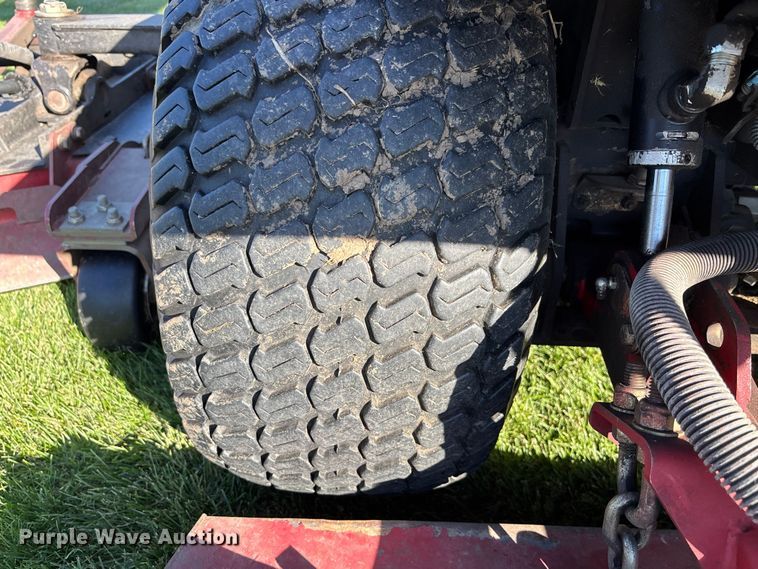 image for item EE4192 Toro GroundsMaster 4000D lawn mower