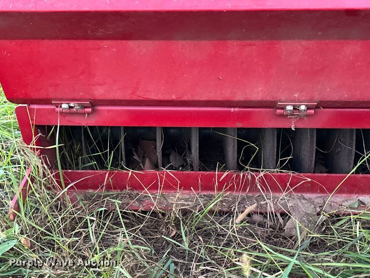 image for item EE4195 2004 Toro 93/83 seeder