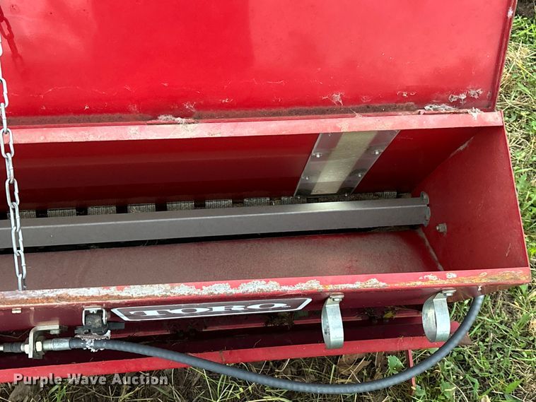 image for item EE4195 2004 Toro 93/83 seeder