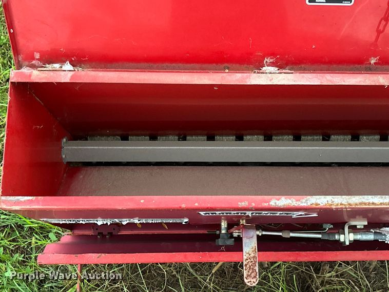 image for item EE4195 2004 Toro 93/83 seeder