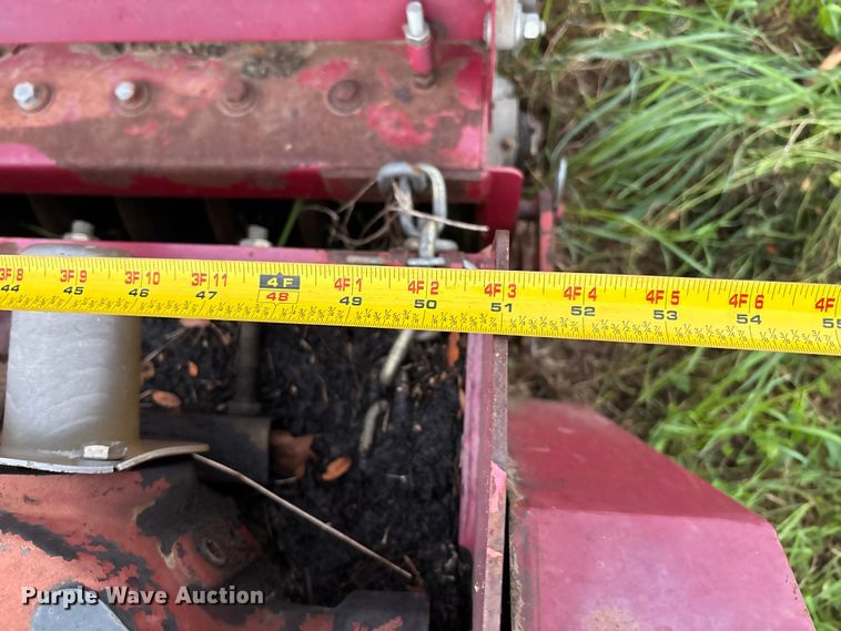 image for item EE4195 2004 Toro 93/83 seeder