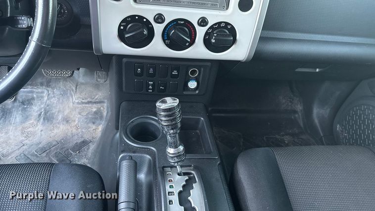 image for item EE4199 2010 Toyota FJ Cruiser SUV