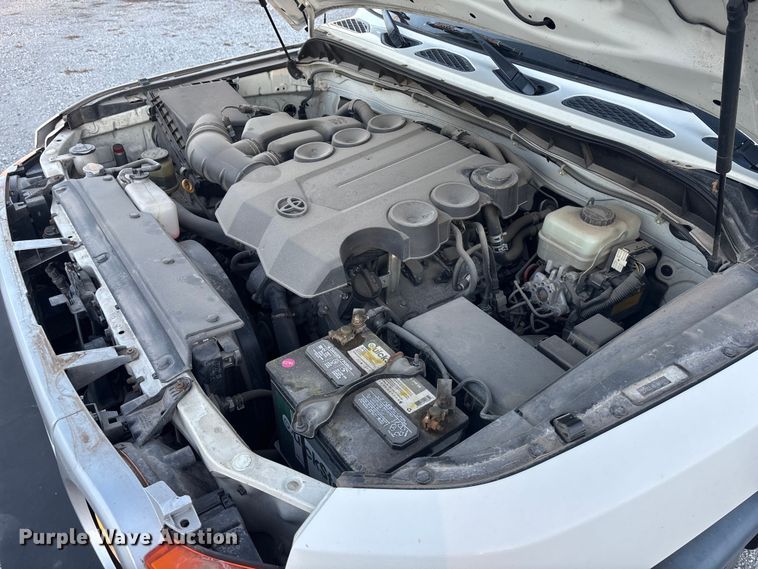 image for item EE4199 2010 Toyota FJ Cruiser SUV