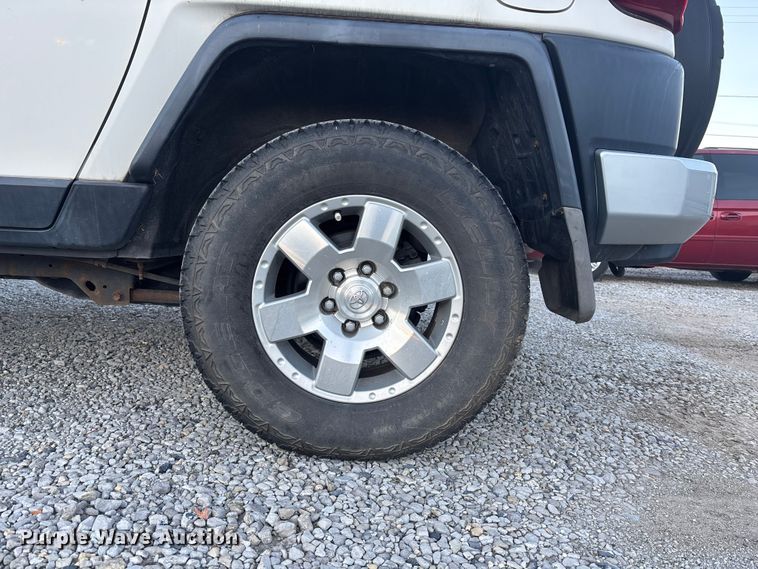 image for item EE4199 2010 Toyota FJ Cruiser SUV