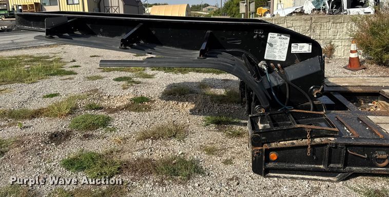 image for item EF2188 2007 Landoll lowboy equipment trailer