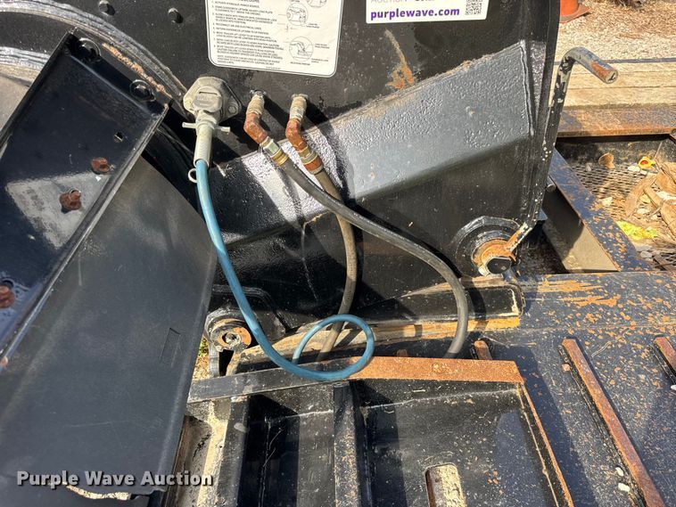 image for item EF2188 2007 Landoll lowboy equipment trailer