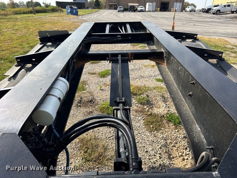 image for item EF2188 2007 Landoll lowboy equipment trailer