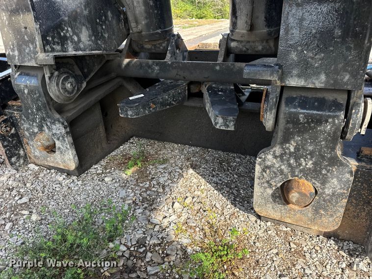 image for item EF2188 2007 Landoll lowboy equipment trailer