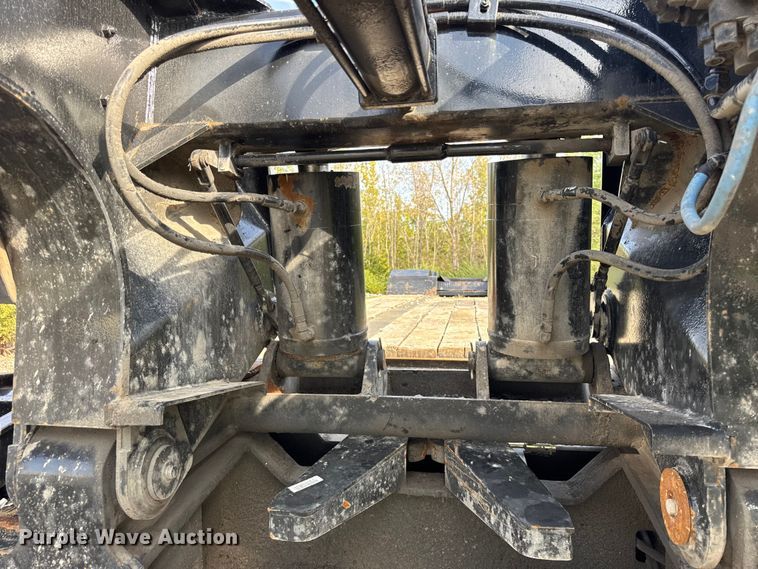 image for item EF2188 2007 Landoll lowboy equipment trailer