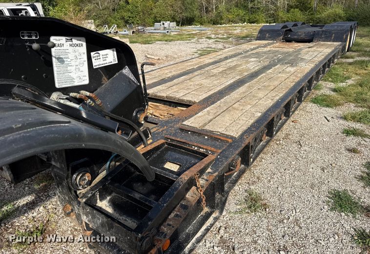 image for item EF2188 2007 Landoll lowboy equipment trailer