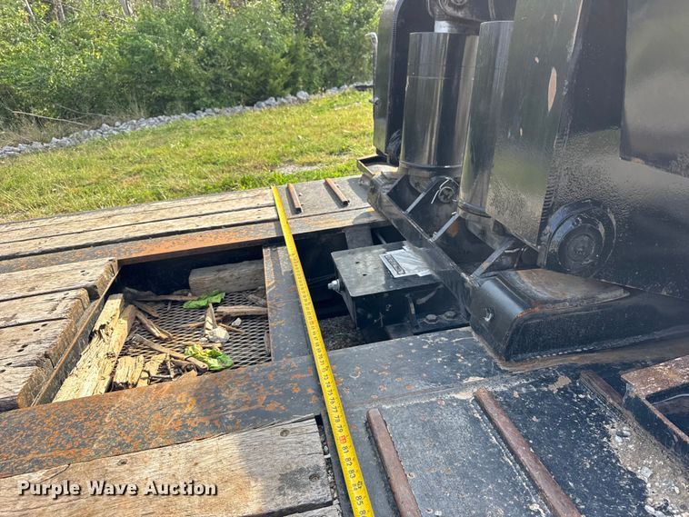 image for item EF2188 2007 Landoll lowboy equipment trailer