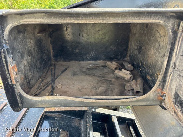 image for item EF2188 2007 Landoll lowboy equipment trailer