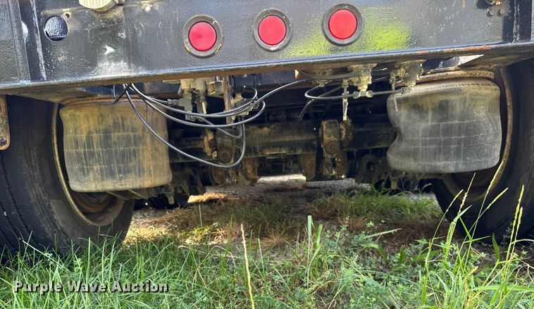 image for item EF2188 2007 Landoll lowboy equipment trailer