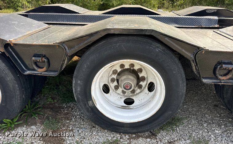 image for item EF2188 2007 Landoll lowboy equipment trailer