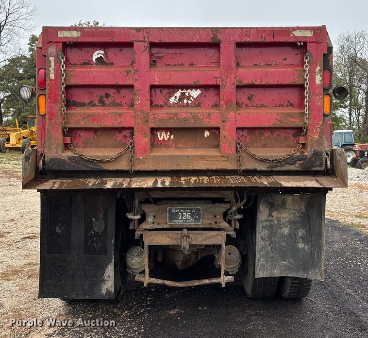 image for item EJ7684 1997 Chevrolet C7500 dump truck